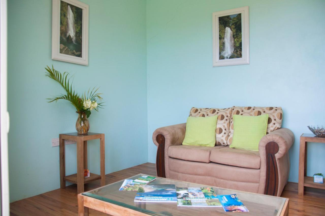 Diamond View Cottages Roseau Habitación foto